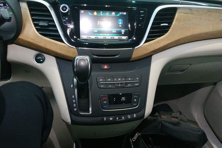 Used Buick GL8 2018 ES 28T Comfort Model China VI Standard
