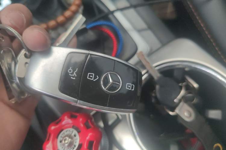 Used Mercedes-Benz GLK-Class 2011 GLK 300 4MATIC Dynamic Model Vehicle Key