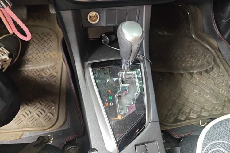 Used Toyota Levin 2014 1.6G CVT Elite Edition Gear Lever