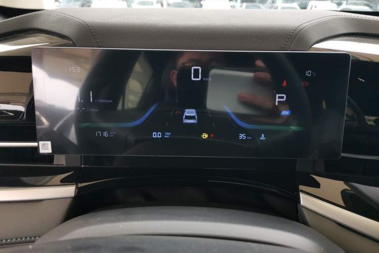 Used Geely Auto Emgrand X7 Sport 2026 Model 1.5TD Aspirational