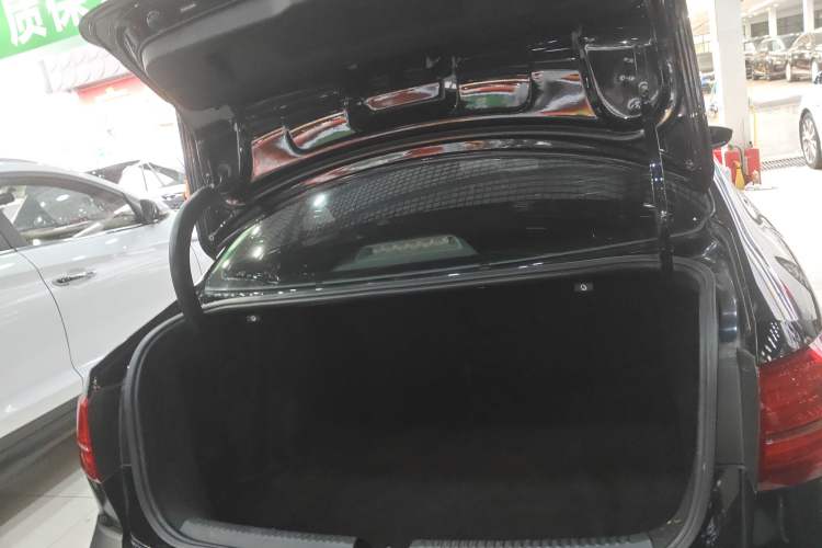 Used Volkswagen Sagitar 2018 1.6L Automatic Comfort Model Trunk