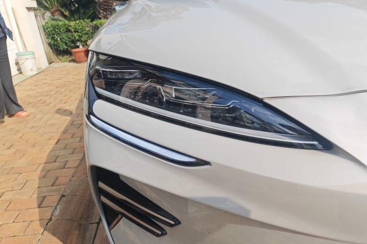 Used BYD Song PLUS New Energy 2025 EV 520km Premium Version