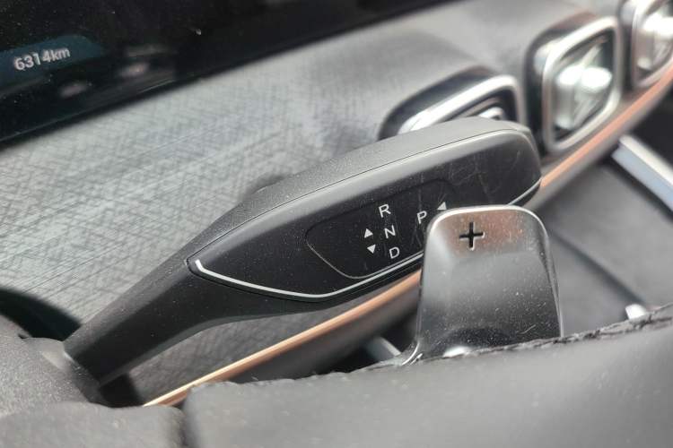 Used Chery Tiggo 9 2023 2.0T Dual-Clutch Two-Wheel Drive Leading Edition 5 Seats
