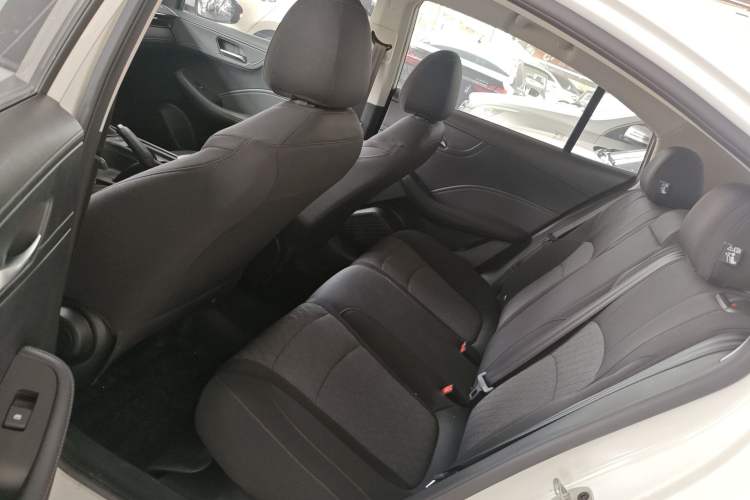 Used Roewe i5 2023 1.5L Manual Comfort Edition