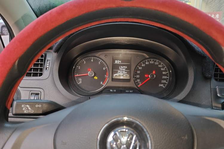 Used Volkswagen Polo 2016 1.4L Manual Fashion Model Instrument Cluster