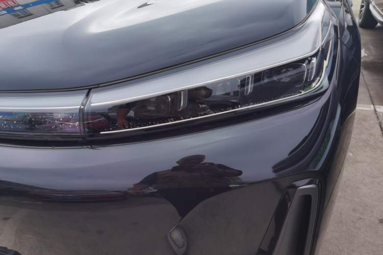 Used Geely Galaxy M9 2025 Model 230km Two-Wheel-Drive Exploration Edition Left Front Headlight