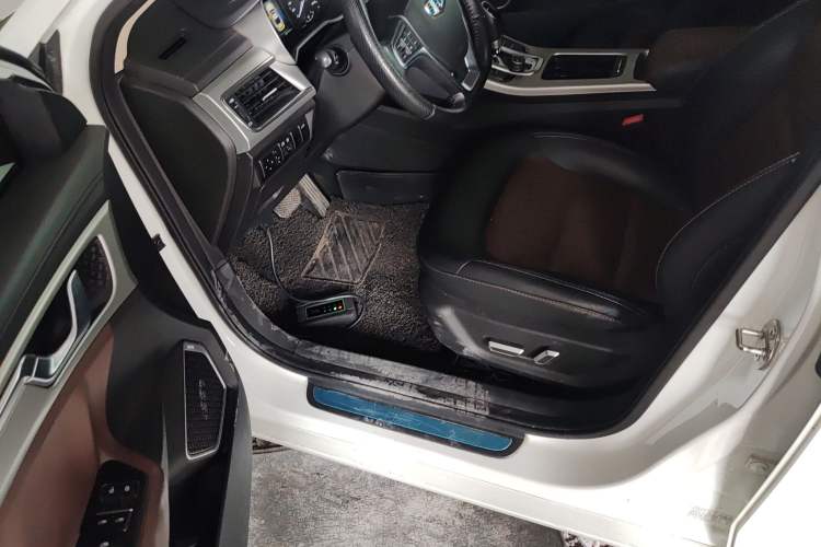 Used Geely Auto Emgrand GL 2017 1.3T DCT Luxury Model
