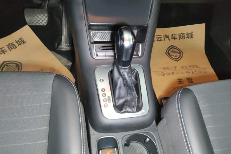 Used Volkswagen Tiguan L 2016 300TSI Automatic Two-Wheel Drive Trend Edition
