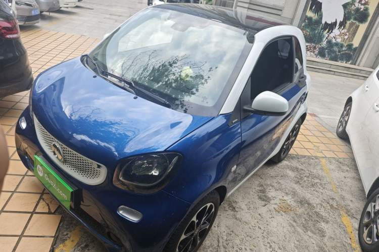 Used smart fortwo 2015 1.0L 52 kW Hardtop Passion Edition
