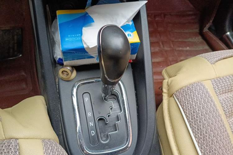 Used CHANGAN CS35 2015 1.6L Automatic Luxury Model China V Standard
