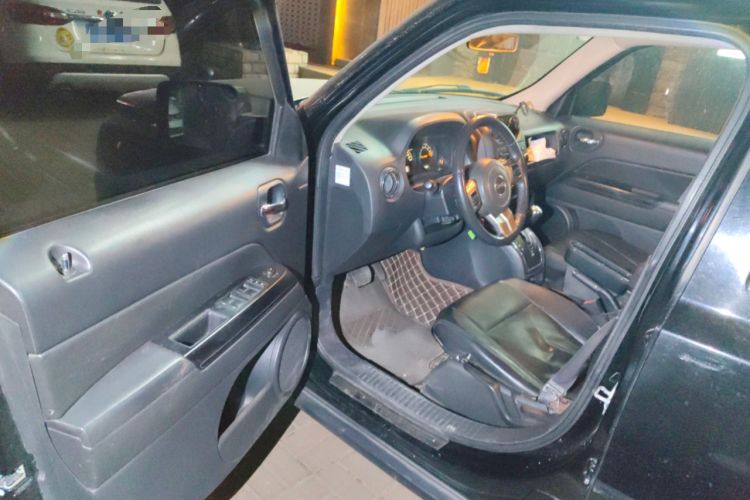 Used Jeep Patriot 2014 2.4L Sport Edition Driver Seat