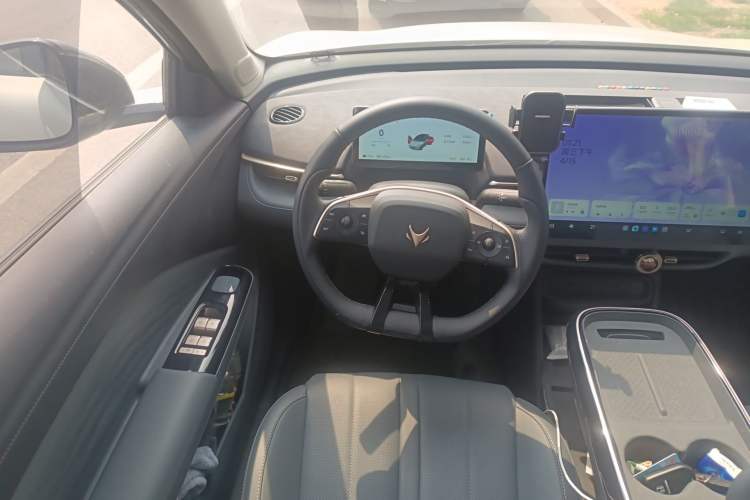 Used ARCFOX T1 2025 Model 425 PRO Steering Wheel