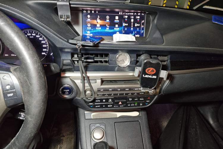 Used Lexus ES 2013 300h Elite Edition