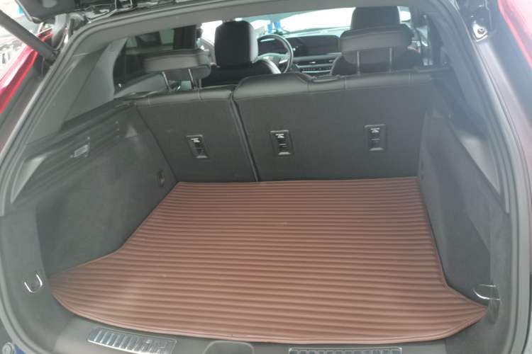 Used Cadillac XT4 2024 28T Two-Wheel-Drive Luxury Version