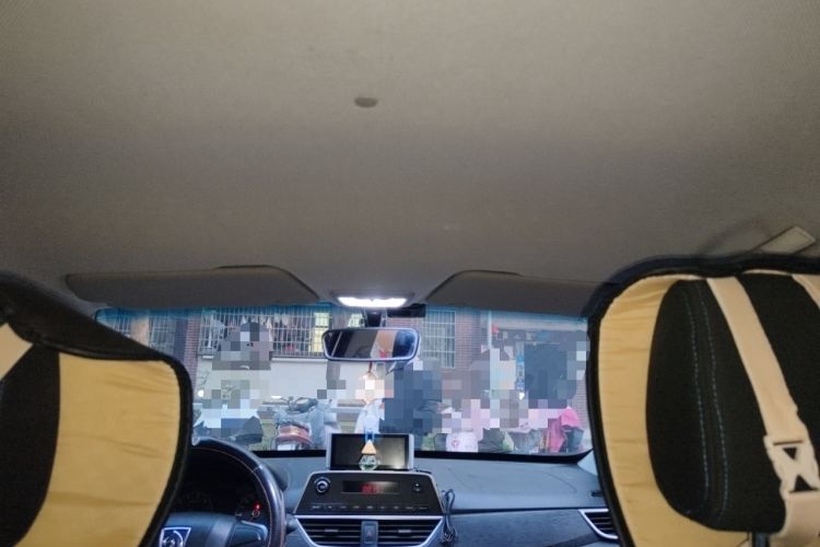 Used Baojun 310 2016 1.2L manual Comfort trim level