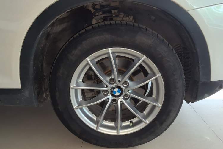 Used BMW X3 2016 sDrive20i Right Rear Wheel Hub