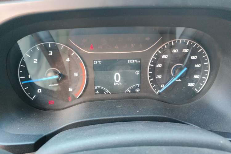 Used JMC Fushun 2023 2.0T Manual Short-Wheelbase Low-Roof Commercial Multi-Purpose Passenger Vehicle 6 Seats with Dual-Opening Tailgate Instrument Cluster