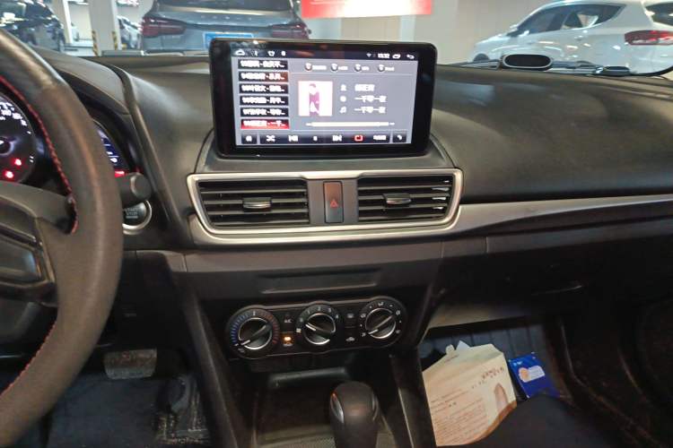 Used Mazda 3 Axela 2017 Sedan 1.5L Automatic Comfort Model Emission Standard China V