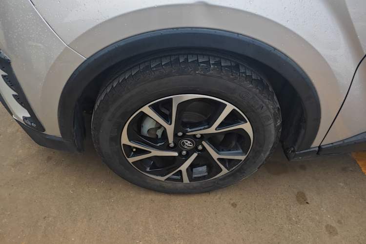 Used Toyota C-HR 2020 2.0L Leading Edition
