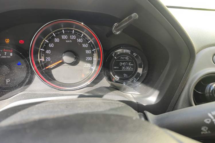 Used Honda XR-V 2019 1.5L CVT Classic Edition China VI Odometer Close Up