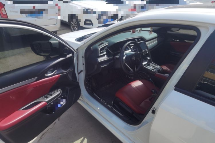 Used Honda Civic 2016 220TURBO CVT Luxury Edition
