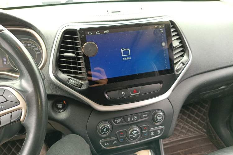 Used Jeep Cherokee 2017 2.4L Leading Edition
