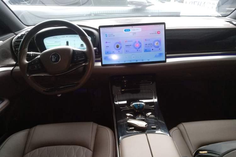 Used BYD Han 2023 EV Champion Edition 605KM Front-Drive Premium Model
