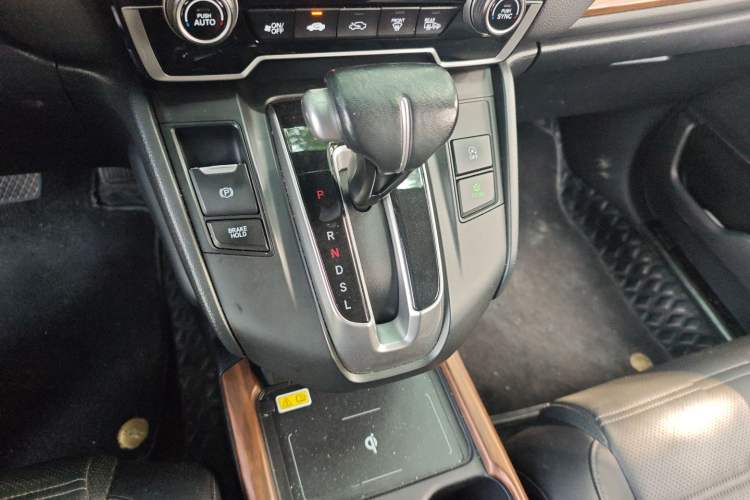 Used Honda CR-V 2021 240TURBO CVT 2WD Fashion Edition