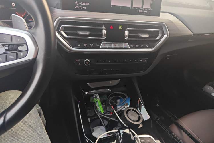 Used BMW X3 2022 Facelift xDrive30i Luxury Edition M Night Edition Package Audio And AC Panel