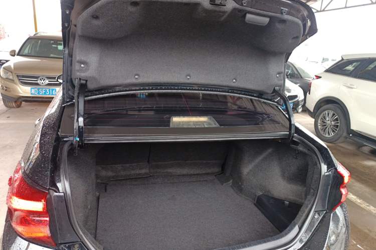 Used Toyota Levin 2017 Revised 185T CVT Elite Edition China V Standard