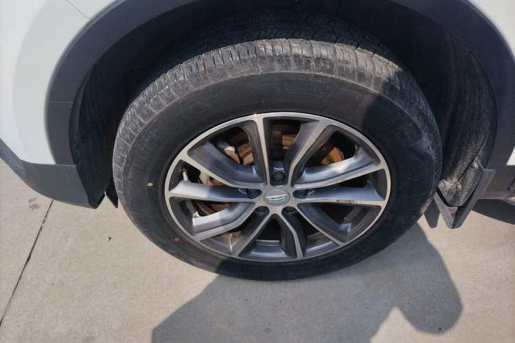 Used Geely Auto Emgrand X7 Sport 2020 1.8TD DCT Two-Wheel Drive Smart Connect 4G-Enabled Version Left Front Wheel Hub
