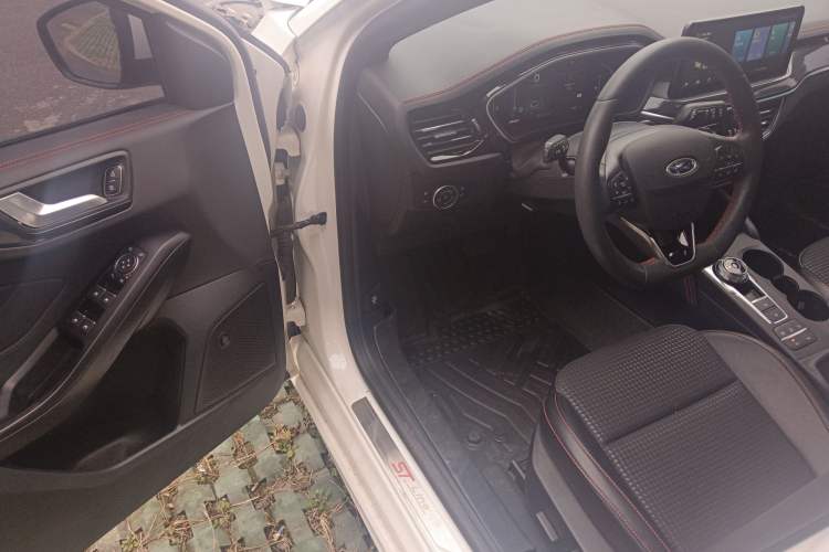 Used Ford Focus 2021 Sedan EcoBoost 180 Automatic ST Line
