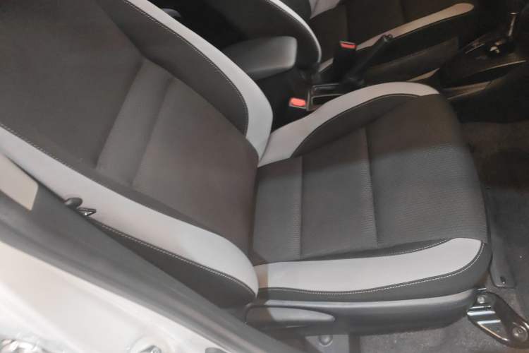 Used Toyota YARiS L Zhi Xuan 2020 X-Trail X 1.5L CVT Leading Edition