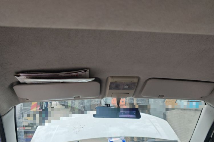 Used Jinbei New Hiace X30L 2021 1.5L Business Central Air-Conditioned Van China VI Standard SWC15M Headliner