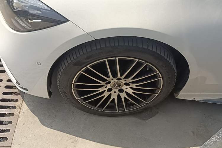 Used Mercedes-Benz C-Class 2024 Restyled C 260 L Sport Edition Left Front Wheel Hub