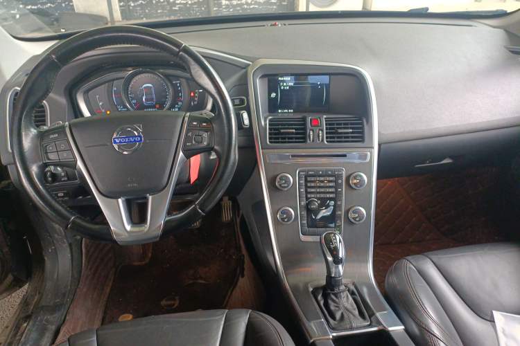 Used Volvo XC60 2014 T6 Zhiyi Edition Center Console
