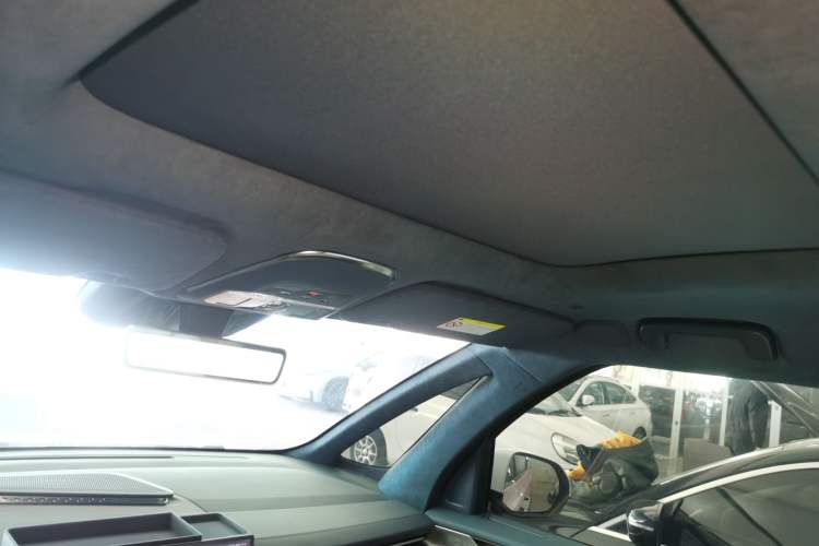 Used Zeekr 009 2024 7-Seater Walk-Through Version Four-Wheel Drive 108 kWh
