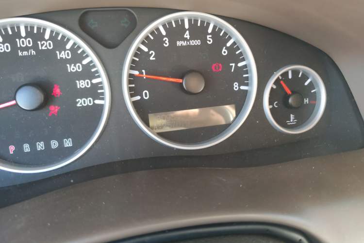 Used Buick GL8 2014 2.4L Classic Edition Odometer Close Up