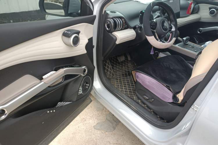 Used BYD Yuan PLUS 2024 Honor Edition 430KM Leading Model
