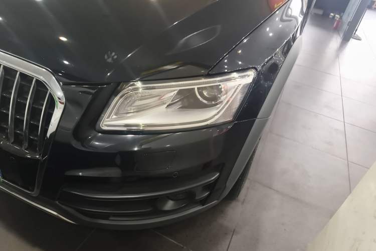 Used Audi Q5 2017 Plus 40 TFSI Technology Model