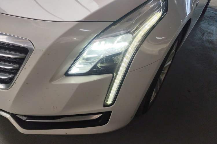 Used Cadillac CT6 2016 28T Fashion Edition Left Front Headlight