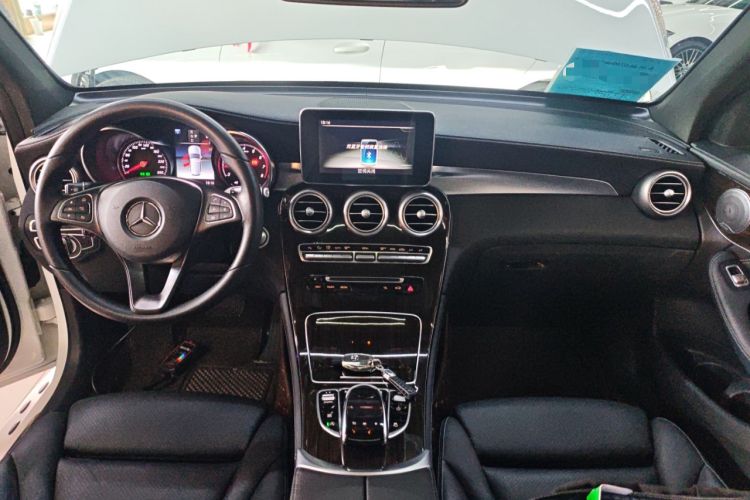 Used Mercedes-Benz GLC 2018 GLC 260 4MATIC Luxury Model