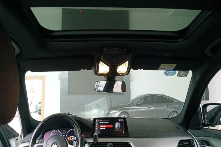 Used BMW 5 Series 2019 530Li Leading Model M Sport Package
