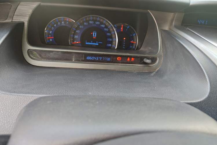 Used Honda Odyssey 2008 2.4L Comfort Edition Odometer Close Up
