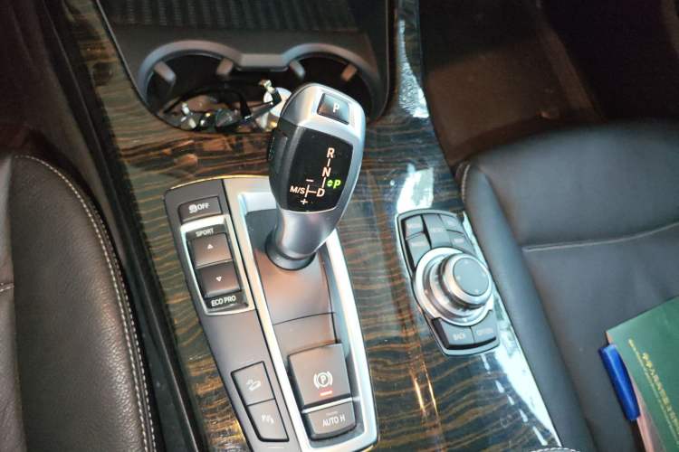 Used BMW X3 2013 Facelifted xDrive20i Luxury Edition
