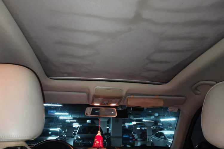 Used Volkswagen Tiguan 2012 1.8TSI Automatic All-Wheel Drive Elite Edition Headliner