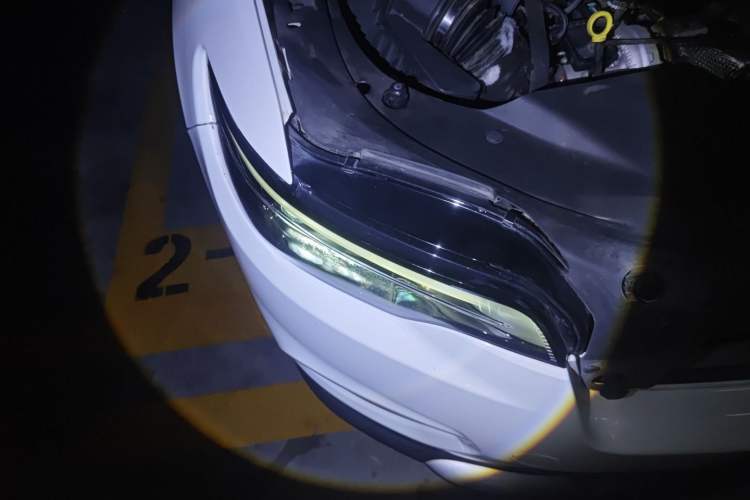 Used Jeep Cherokee 2019 2.0T Four-Wheel Drive Explorer Edition China VI Emission Standard