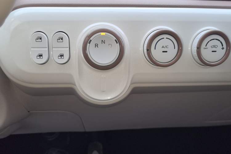 Used Bestune Pony 2026 Model 222km Shining Horse Gear Lever