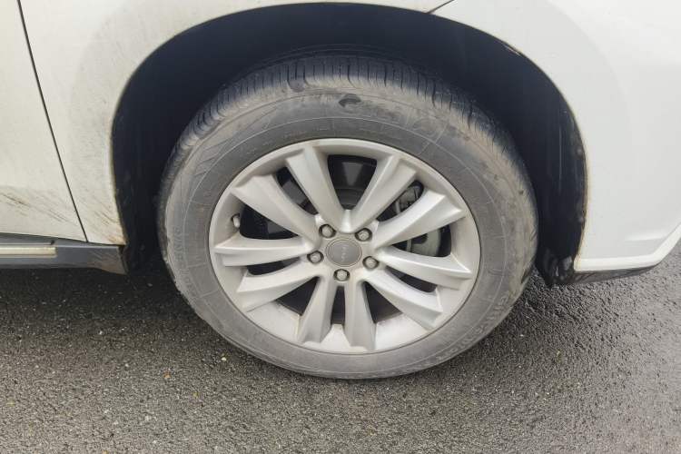 Used Haval H2 2016 Red Label 1.5T Automatic Two-Wheel Drive Elite Model Right Front Wheel Hub