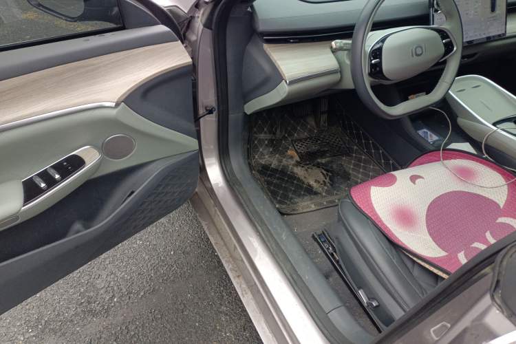 Used CHANGAN NEVO A07 2023 Range-Extended 200 Pro Driver Seat